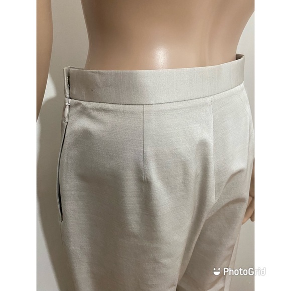 The Row Wionda wide-leg in stretch wool with relaxed cuffed leg - Picture 8 of 11